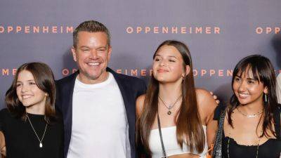 Matt Damon Brought 3 of His Daughters to the Oppenheimer Premiere - www.glamour.com - Paris - New York