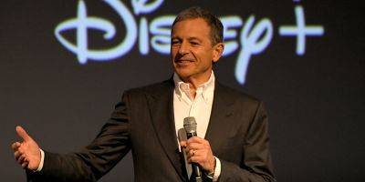Bob Iger Extends Disney Contract, Will Remain CEO Through 2026 - www.justjared.com - county Parker