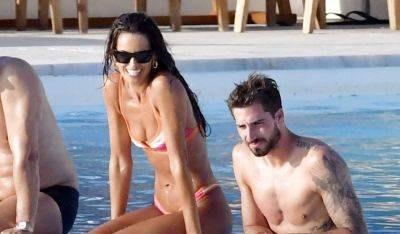 Supermodel Izabel Goulart & Soccer Star Kevin Trapp Bare Their Fit Bodies During His Birthday Getaway - www.justjared.com - Germany - Greece