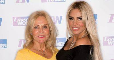 Katie Price's mum Amy, 71, 'died' on the operating table during lung transplant - www.ok.co.uk - Britain