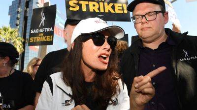 Fran Drescher defends Kim Kardashian photo as Hollywood actors go on strike - www.foxnews.com - Italy - Florida - Malibu