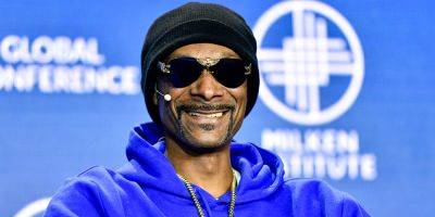 Snoop Dogg Once Had A Pet Cockroach: 'We Put Food Out For Him & Everything' - www.justjared.com