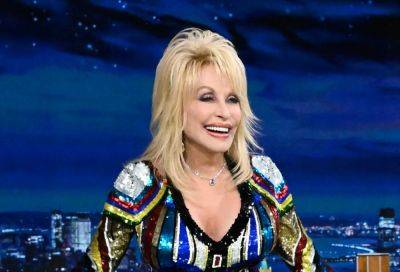Dolly Parton Says She Would Rather ‘Drop Dead Onstage’ Than Opt For Retirement - etcanada.com