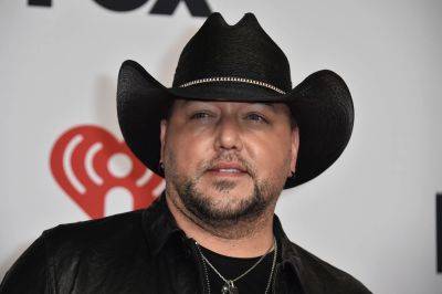 Jason Aldean Rushes Off Stage After Suffering Heat Stroke During Concert - etcanada.com - city Memphis - state Connecticut - Hartford