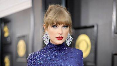 Taylor Swift Breaks Several Impressive Records as 'Speak Now (TV)' Debuts at #1 on Billboard Album Chart - www.justjared.com