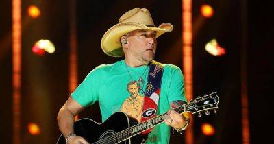 Jason Aldean Gives Update After Suffering ‘Heat Exhaustion’ During Connecticut Concert - www.usmagazine.com - New York - state Connecticut - Hartford - county Saratoga - city Crazy