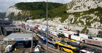 Dover ferry passengers warned of long queues ahead of summer holidays - www.manchestereveningnews.co.uk - France
