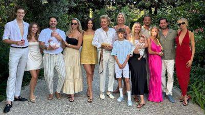 Rod Stewart joined by his kids, ages ranging from 12 to 43, in rare family photo - www.foxnews.com - Spain - county Stewart
