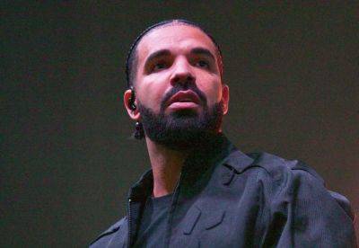 Drake ‘Deeply Disappointed’ Nobody Threw Bras At Him During Montreal Show - etcanada.com - Chicago - Detroit