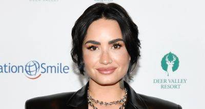 Demi Lovato Reveals How She Came Out to Her Parents - www.justjared.com