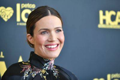 Mandy Moore Reveals She’s Received ‘This Is Us’ Residual Cheques For Just A Penny Amid SAG-AFTRA Strike - etcanada.com