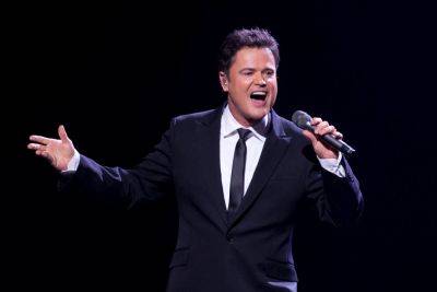 Donny Osmond Says Being A Grandfather To 14 Grandkids Is ‘Sweet Chaos’ But ‘Fantastic’ - etcanada.com - Las Vegas - Canada