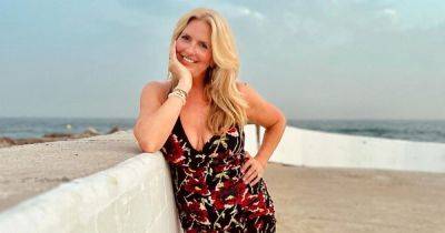 Penny Lancaster dances at Marbella beach club in slinky £200 dress - www.dailyrecord.co.uk