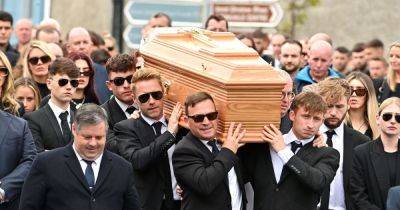 Ronan Keating carries older brother Ciaran's coffin and gives heartbreaking tribute at funeral - www.dailyrecord.co.uk