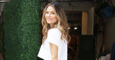 Maria Menounos Proves Wide-Leg Jeans Are Here to Stay — Get the Look - www.usmagazine.com