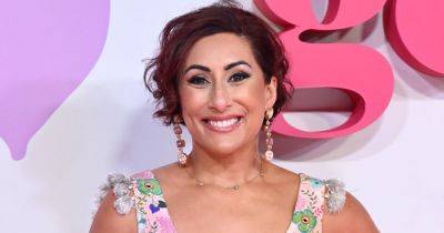 Loose Women's Saira Khan, 53, strips to bikini and tells women to look at themselves ‘positively’ - www.ok.co.uk - Lisbon