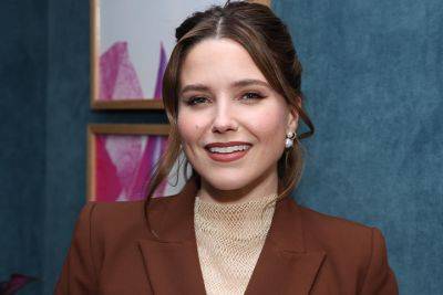Sophia Bush Opens Up About Health Issue That Forced Her To Bow Out Of London Play - etcanada.com - London - Chicago
