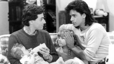 John Stamos “Hated” ‘Full House’ & Wanted Out When He Saw Reactions To Jodie Sweetin & Realized Sitcom Wasn’t Like ‘Bosom Buddies’ - deadline.com