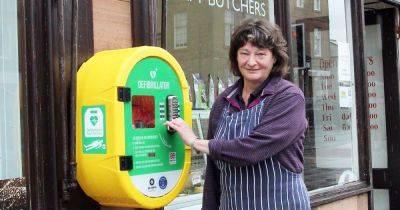 Annan shop staff and customers raise funds for defibrillator - www.dailyrecord.co.uk