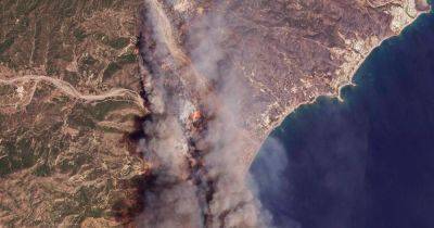 Rhodes wildfires mapped as blazes continue on Greek islands - www.manchestereveningnews.co.uk - Britain - Greece