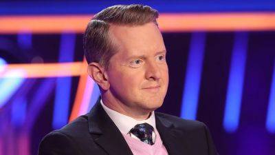 'Jeopardy!' host Ken Jennings joins fans in disbelief as contestants fail to answer seemingly easy clue - www.foxnews.com