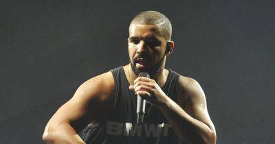 Drake Fan Who Threw 36G Bra on Stage Gets Offer to Work for Playboy After Viral Concert Clip - www.usmagazine.com - city Brooklyn