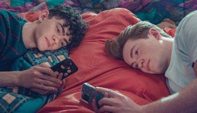 ‘Heartstopper’ Trailer: Netflix’s Delightful Teen Drama Returns For Season 2 In August - theplaylist.net