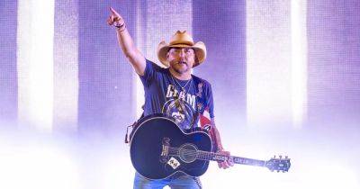 Jason Aldean’s ‘Try That in a Small Town’ Video Subtly Altered as Controversial Song Tops Charts - www.usmagazine.com - Atlanta - Las Vegas - Washington - Tennessee - city Small