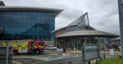 Passengers evacuated from part of Manchester Airport due to 'false alarm' - www.manchestereveningnews.co.uk - Manchester