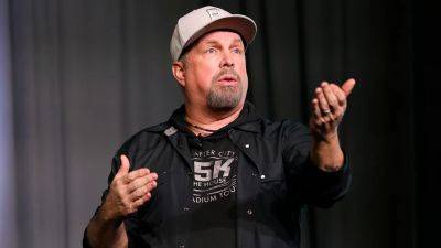 Garth Brooks working with Nashville police to build station next to his new bar - www.foxnews.com - Tennessee