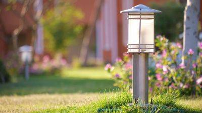15 Top-Rated Solar-Powered Outdoor Lighting Options on Amazon: Shop Lights for Gardens, Sidewalks and More - www.etonline.com