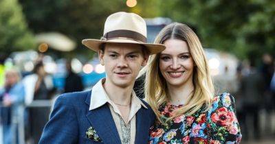 Thomas Brodie-Sangster Engaged to Elon Musk’s Ex-Wife Talulah Riley — Who Shared the News on Twitter - www.usmagazine.com - county Riley