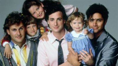 ‘Full House Rewind’ Podcast With Dave Coulier Presses Pause Button Until SAG-AFTRA Strike Is Over - deadline.com