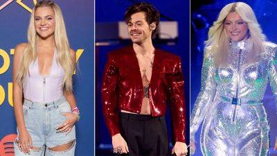 Kelsea Ballerini, Harry Styles, Bebe Rexha are latest stars to be hit onstage by fan-thrown objects - www.foxnews.com - New York - state Idaho - Boise, state Idaho
