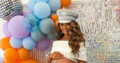Pregnant Charlotte Dawson has two-word message for those who don't like festival baby shower look as she puts bump centre stage - www.manchestereveningnews.co.uk - county Dawson