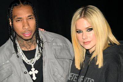 Avril Lavigne And Tyga Spotted Together In Vegas After Their Breakup - etcanada.com - Paris - Las Vegas - city Sin