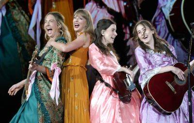 Haim dress up as Taylor Swift’s ‘Bejeweled’ step-sisters to perform ‘No Body, No Crime’ in California - www.nme.com - USA - California - Seattle - county Santa Clara