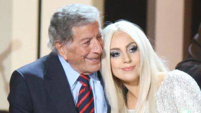Lady Gaga Mourns 'Painful' But 'Beautiful' Loss of Tony Bennett: 'We Had a Very Long and Powerful Goodbye' - www.etonline.com - New York