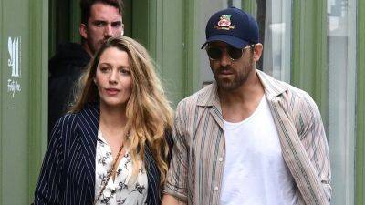 Blake Lively Has Mastered the Art of Summer Layering - www.glamour.com - France - county Reynolds