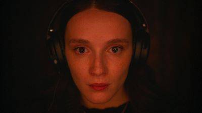 ‘Red Rooms’ Review: A Disturbingly Brilliant Psychological Horror – Karlovy Vary Int’l Film Festival - deadline.com