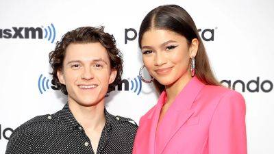 Tom Holland Says Zendaya Relationship Is 'Worth Its Weight in Gold' - www.etonline.com - London - Los Angeles - Hollywood - Italy - New York - San Francisco