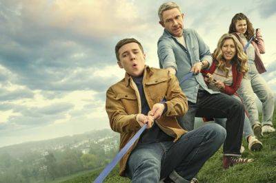 ‘Breeders’ Final Season Trailer: Martin Freeman & Daisy Haggard Are Staying Together For The Kids In FX’s Comedy Series - theplaylist.net