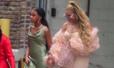 Blue Ivy looks just like Beyoncé in green satin dress: See Pics - us.hola.com - New York