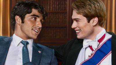 'Red, White & Royal Blue' Trailer Serves Up All the Sexual Tension in Gay Royal Rom-Com - www.etonline.com - Britain