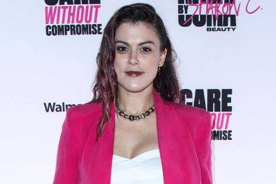 Lindsey Shaw Claims She Was Fired From ‘Pretty Little Liars’ Over Weight Loss And Drug Use - etcanada.com - county Hart