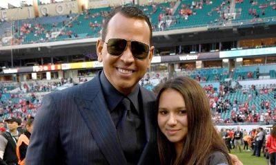 Alex Rodriguez’s daughter steals the show with a stunning National Anthem performance at WNBA game - us.hola.com - New York - Minnesota - Indiana