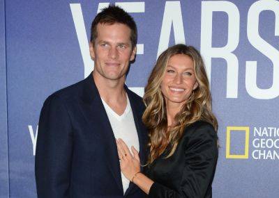 JAW-DROPPING Amount Tom Brady & Gisele Bündchen Lost In FTX Crash Revealed! - perezhilton.com - New York