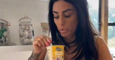 Katie Price worries fans after revealing what she eats in a day - www.ok.co.uk