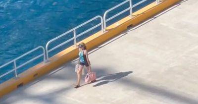 Cruise ship passengers jeer 'entitled' woman who showed up 45 minutes late - www.dailyrecord.co.uk - Beyond