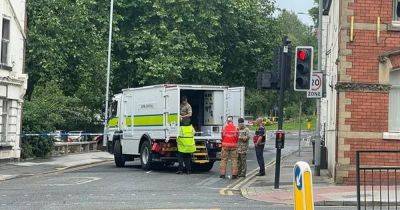 Suspicious package found at Jobcentre as bomb squad carry out controlled explosion - www.dailyrecord.co.uk - Scotland - Manchester - county Lewis - Beyond